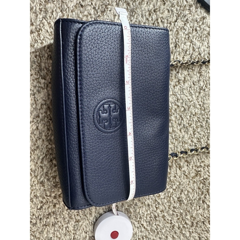 New Tory Burch CHELSEA PEBBLED CROSSBODY BAG color Navy Blue - Picture 7 of 10